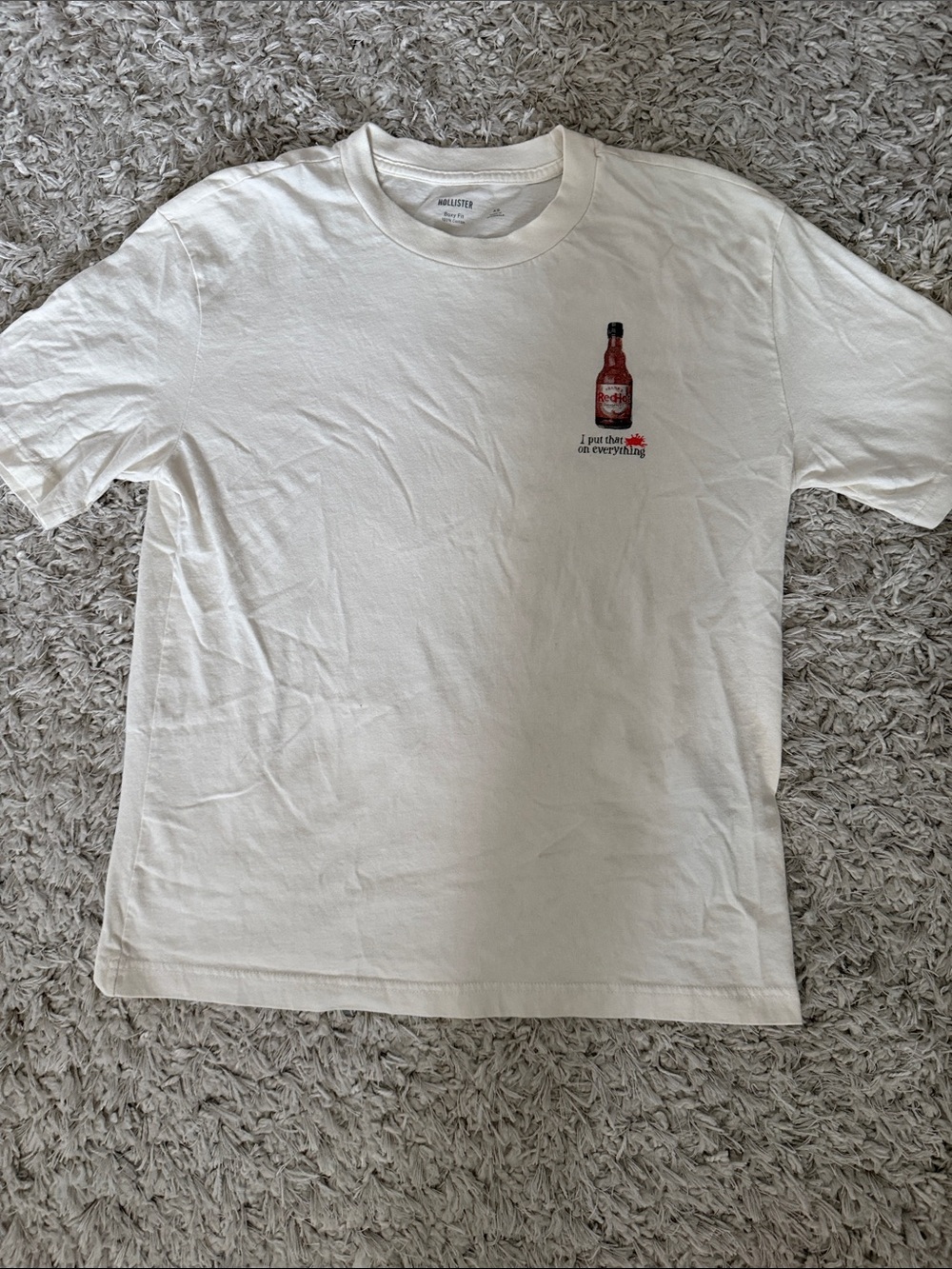 Hollister White Short-Sleeve Tee with Small Red Bottle Graphic